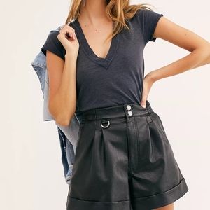 We The Free Deep V-Neck T Shirt Large